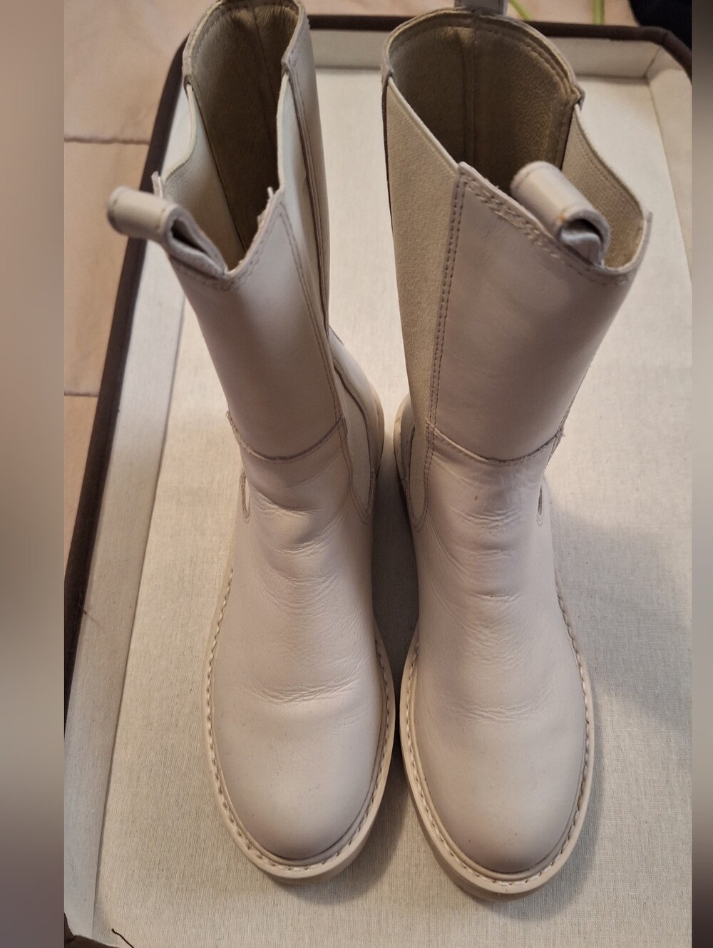 Steve Madden Cream Leather Ankle Booties